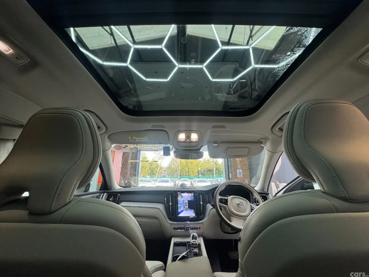 Volvo XC60 SUV, Petrol Plug-in Hybrid, 2024, White