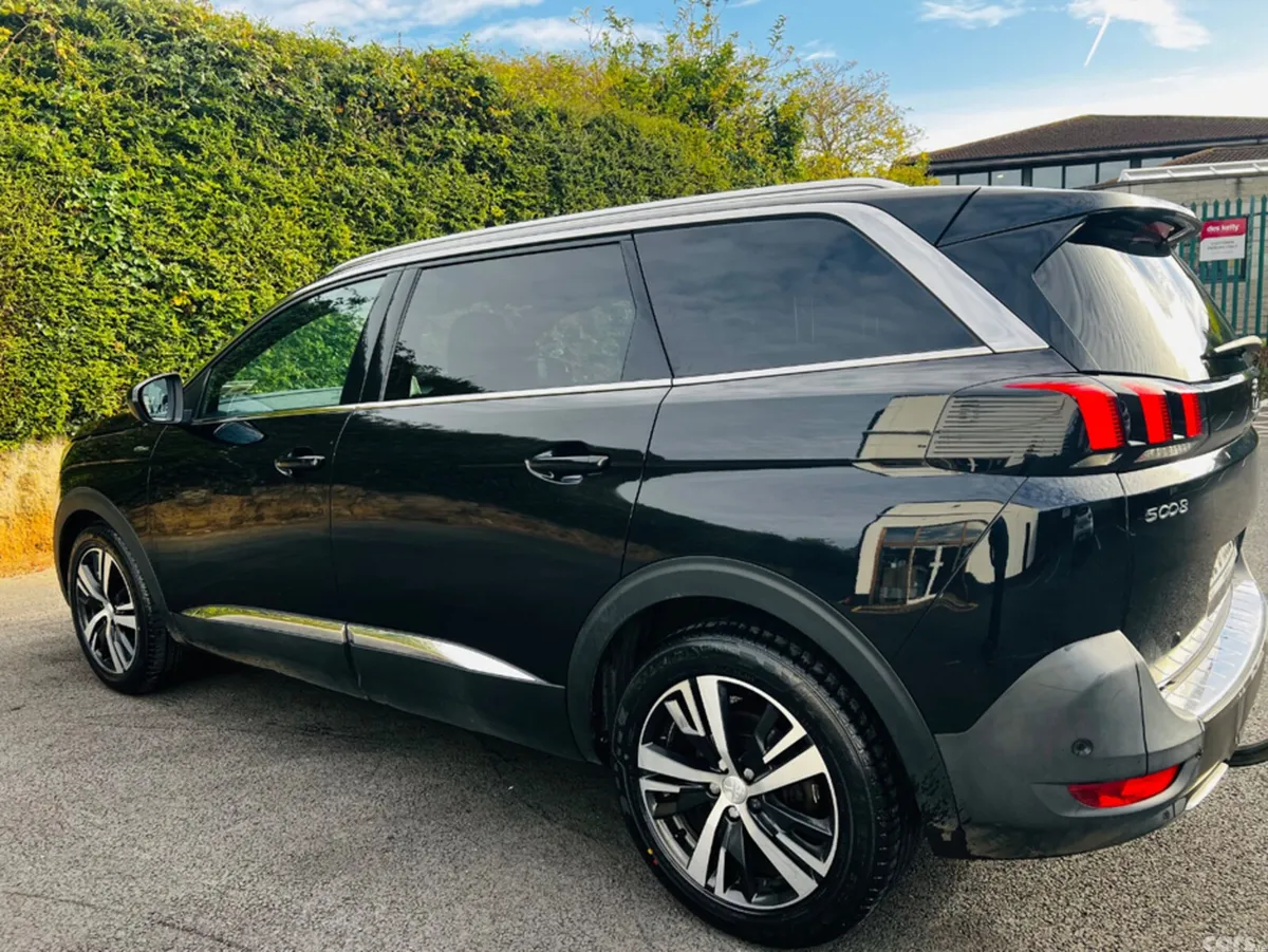 Peugeot 5008 MPV, Diesel, 2019, Black