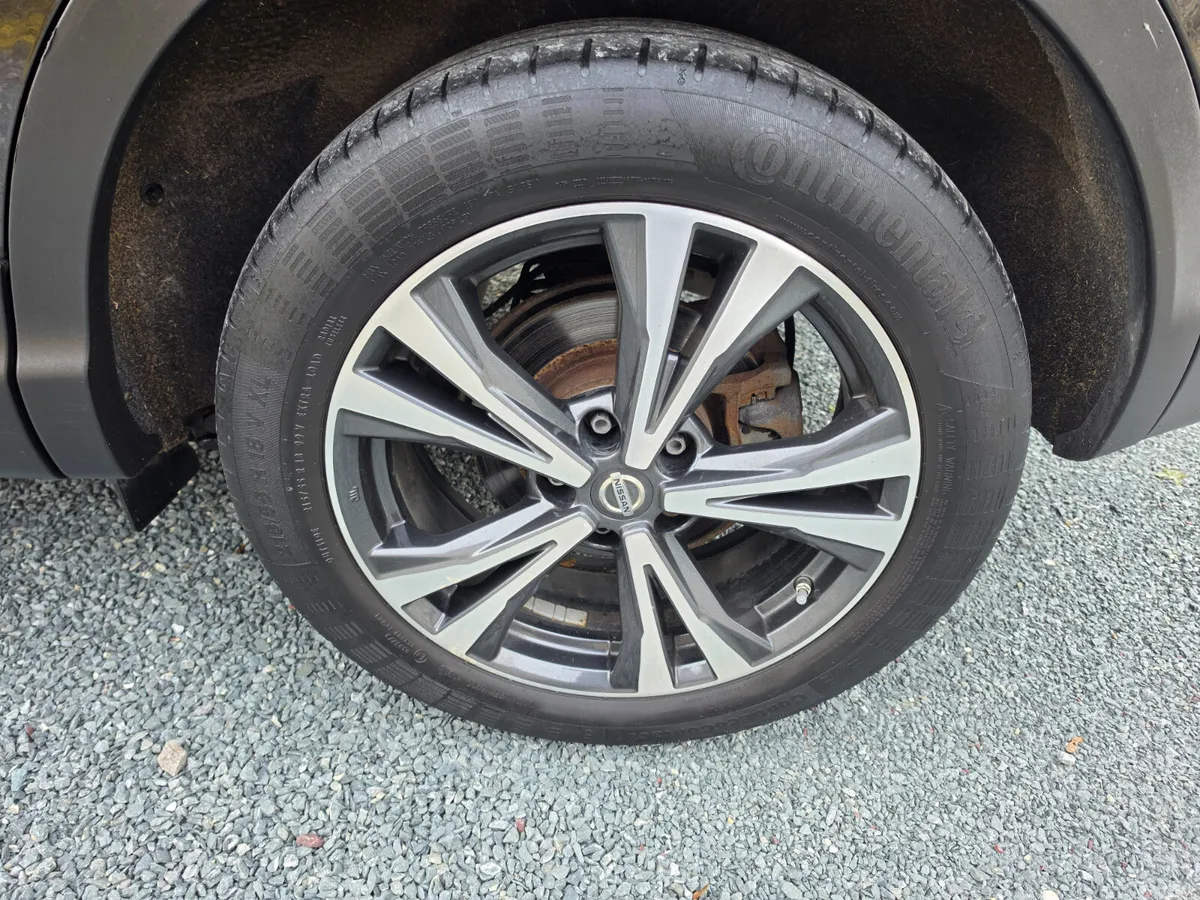 Nissan Qashqai Hatchback, Diesel, 2019, Black