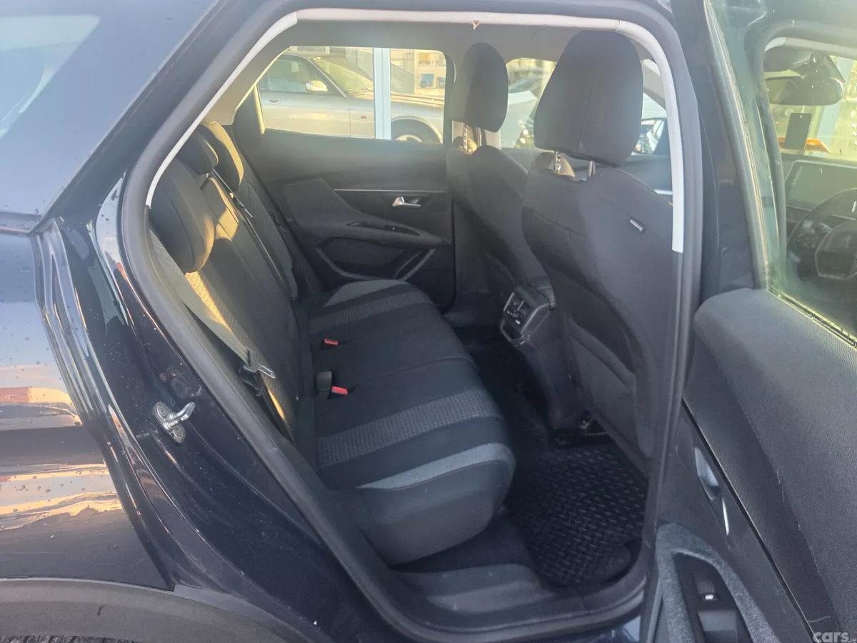 Peugeot 3008 Hatchback, Diesel, 2019, Grey
