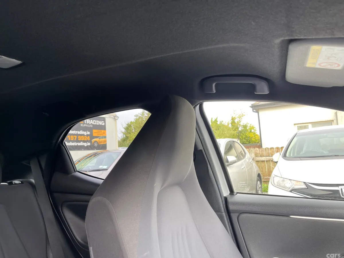 Toyota Yaris Hatchback, Petrol Hybrid, 2021, Silver
