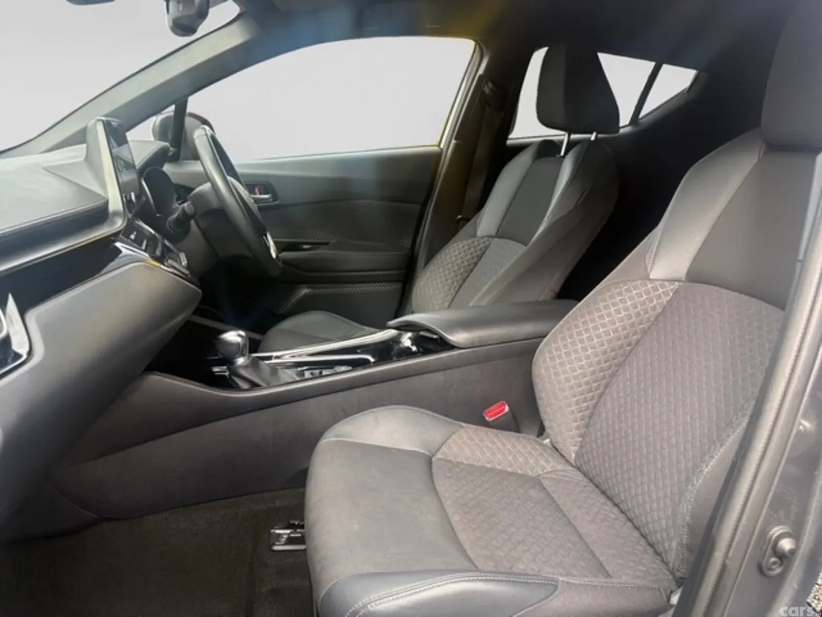 Toyota C-HR Hatchback, Petrol, 2023, Grey