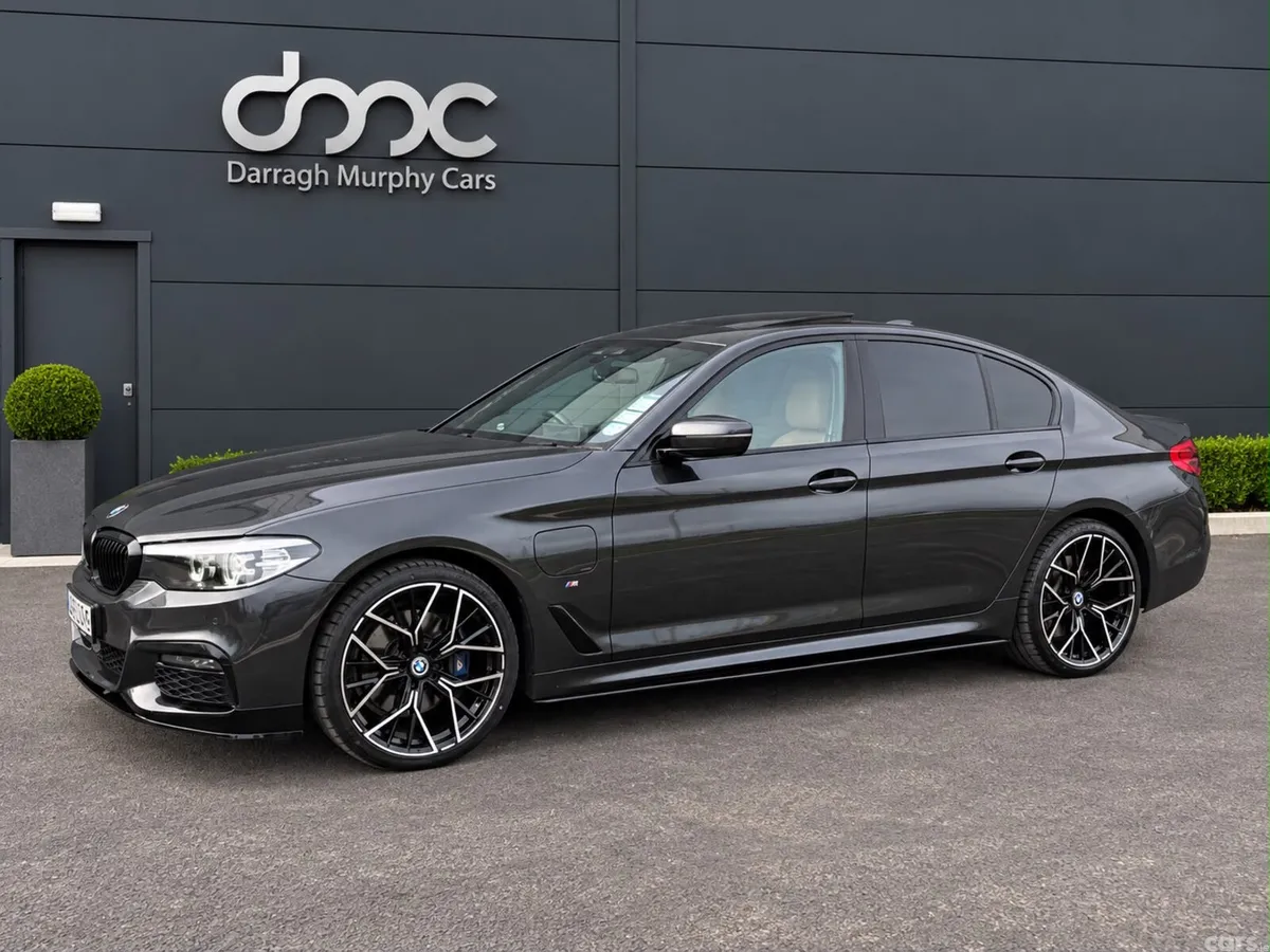 BMW 5-Series Saloon, Petrol Hybrid, 2019, Grey