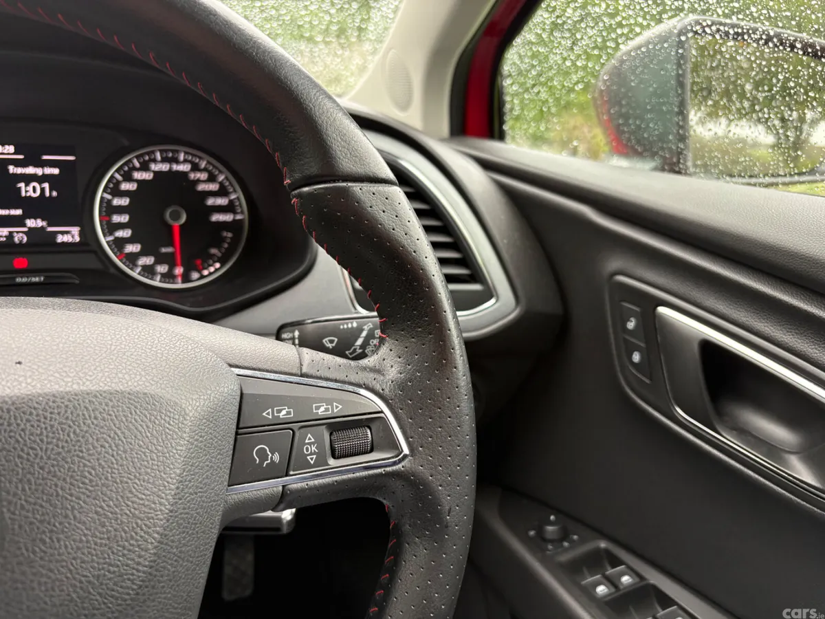 SEAT Leon Estate, Diesel, 2015, Red