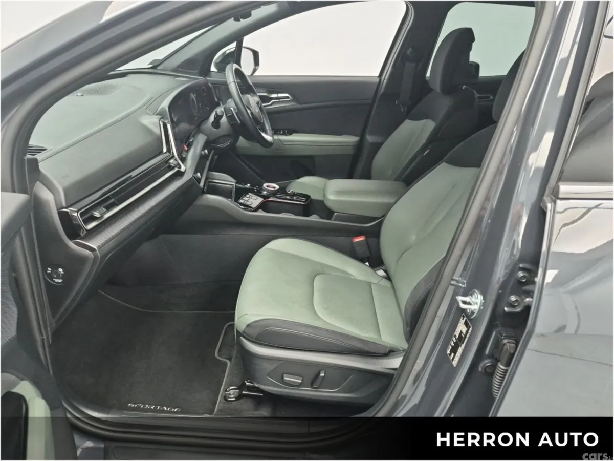 Kia Sportage SUV, Petrol Hybrid, 2025, Grey