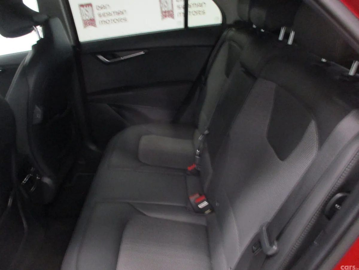 Kia Niro SUV, Petrol Plug-in Hybrid, 2023, Red