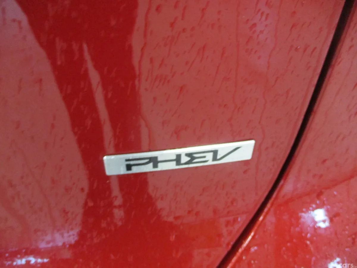 Kia Niro SUV, Petrol Plug-in Hybrid, 2023, Red
