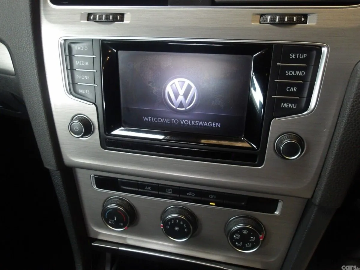 Volkswagen Golf Hatchback, Diesel, 2014, Red