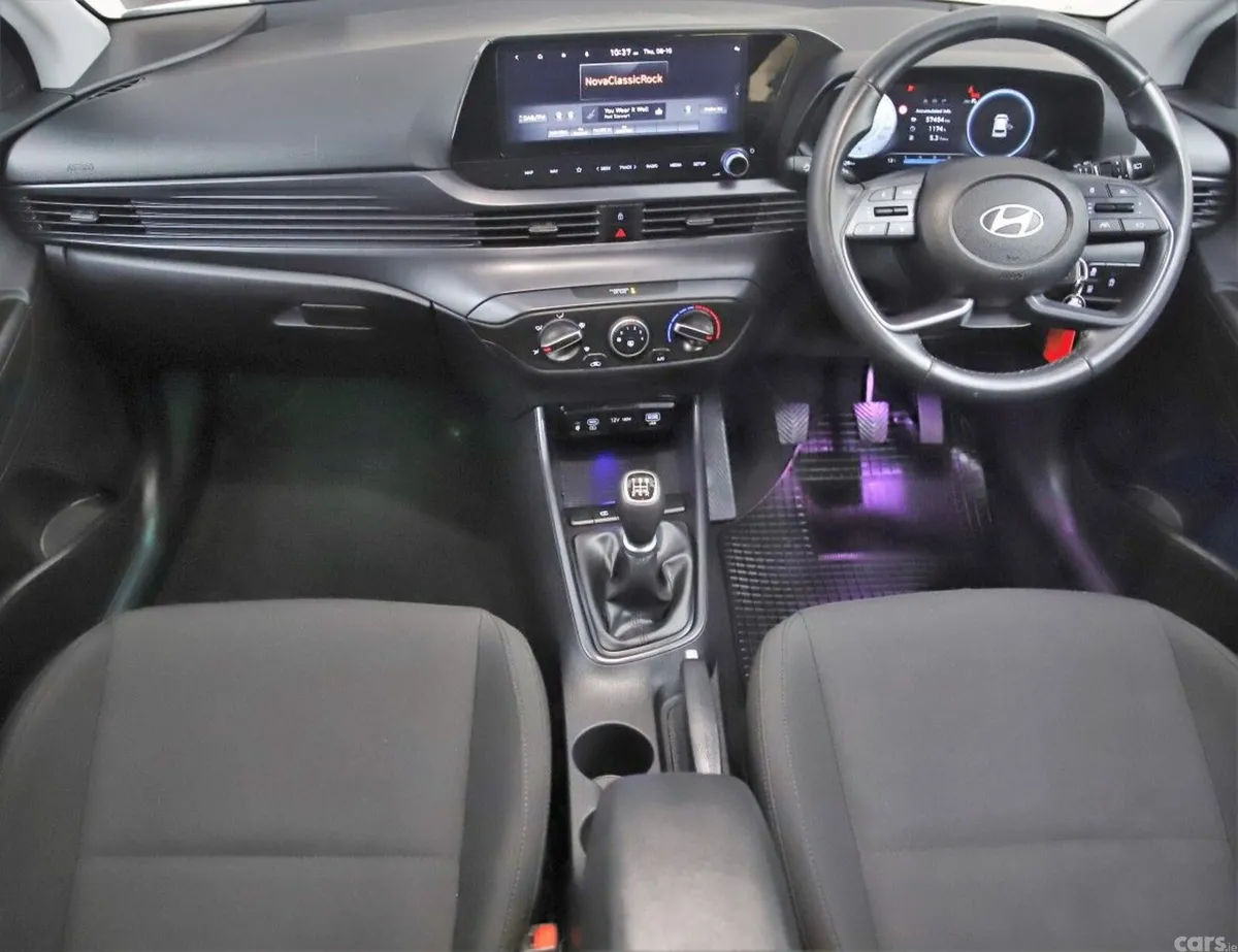 Hyundai i20 Hatchback, Petrol, 2024, Grey