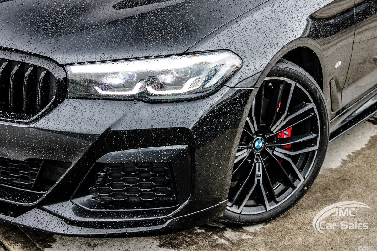 BMW 5-Series Estate, Diesel Hybrid, 2022, Black