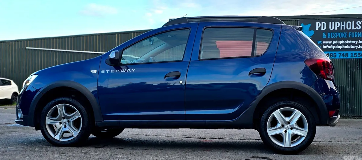 Dacia Sandero Stepway Hatchback, Diesel, 2017, Blue