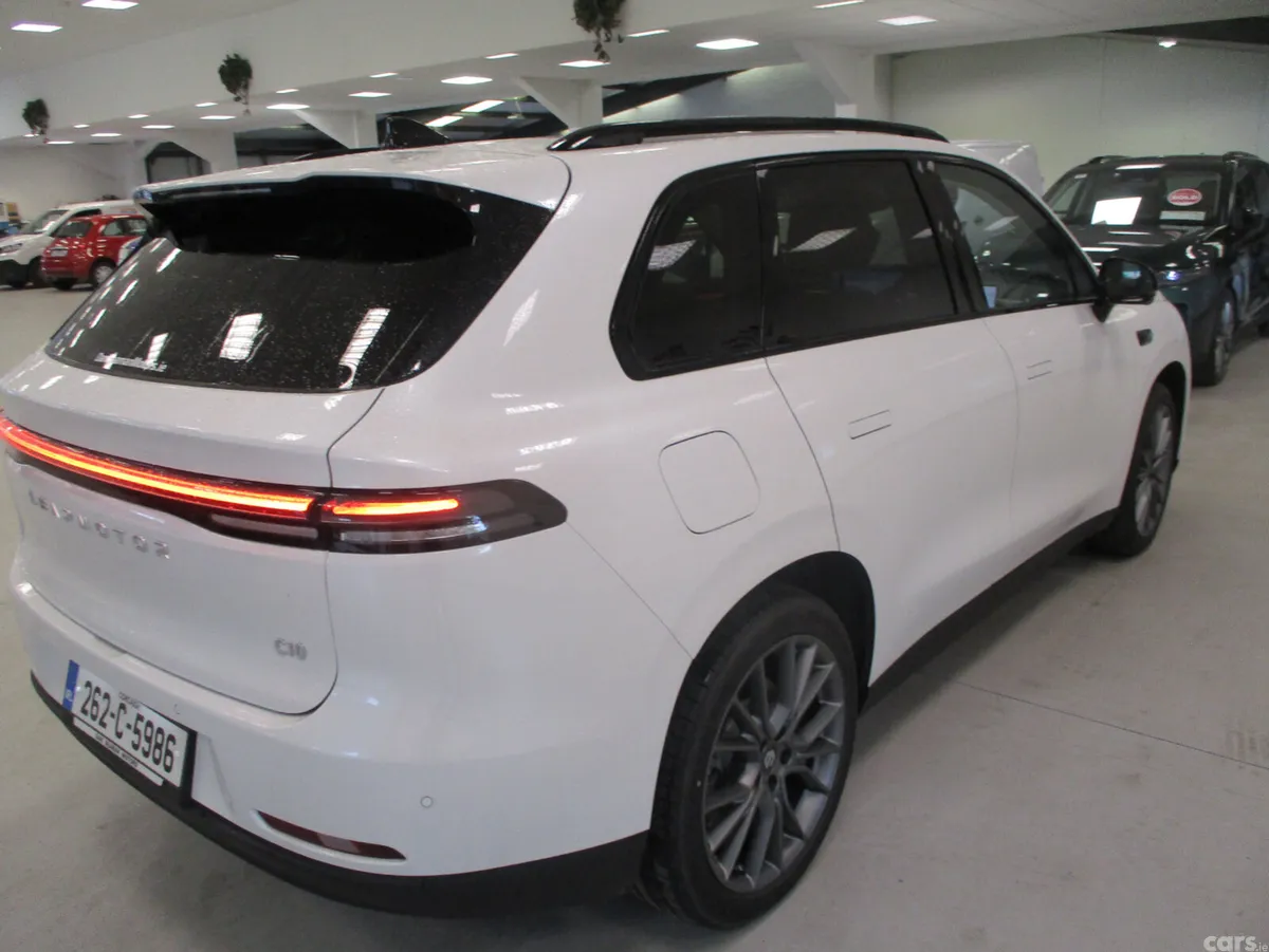 Leapmotor C10 Hatchback, Petrol Plug-in Hybrid, 2026, White