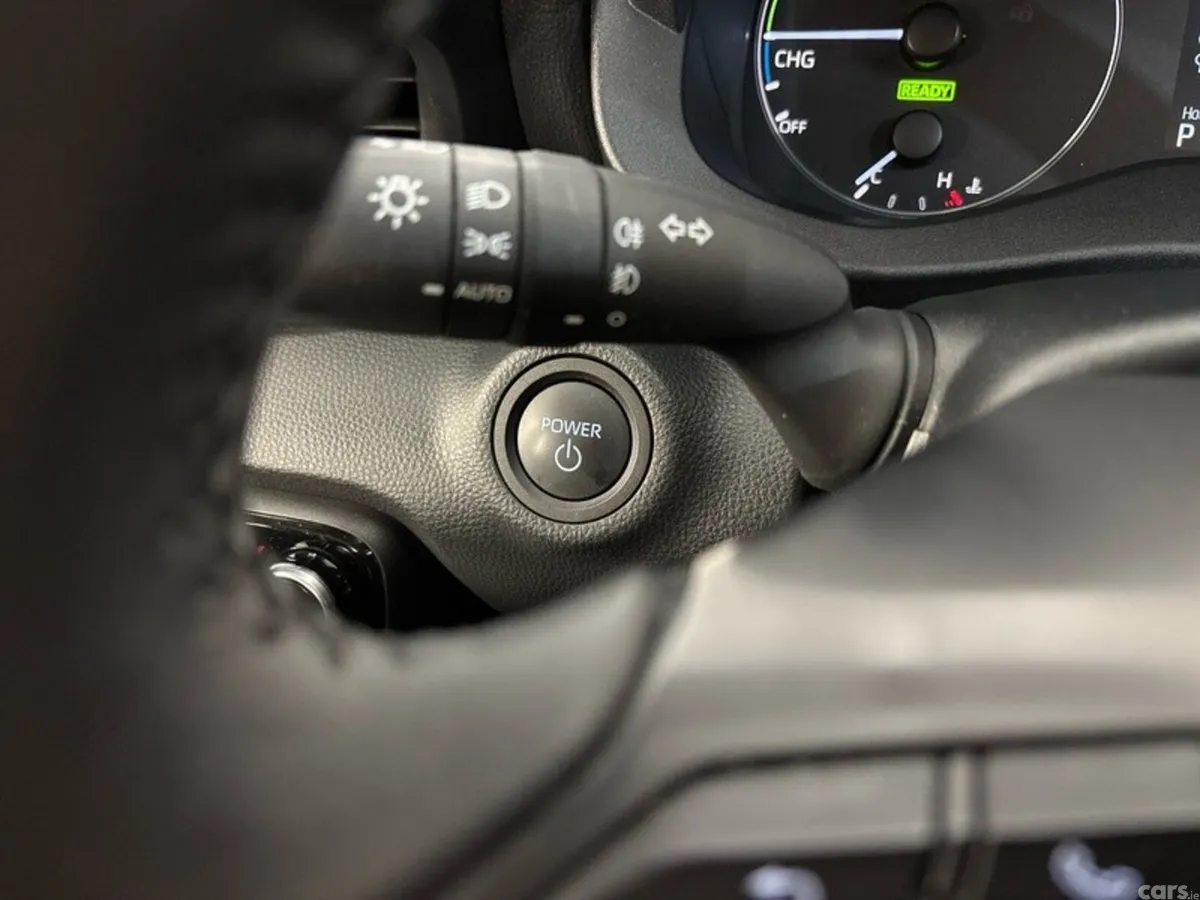 Toyota Yaris Hatchback, Petrol Hybrid, 2025, Grey