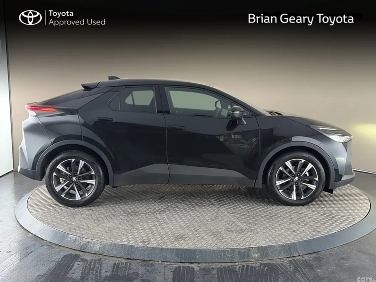 Toyota C-HR SUV, Petrol Hybrid, 2026, Black