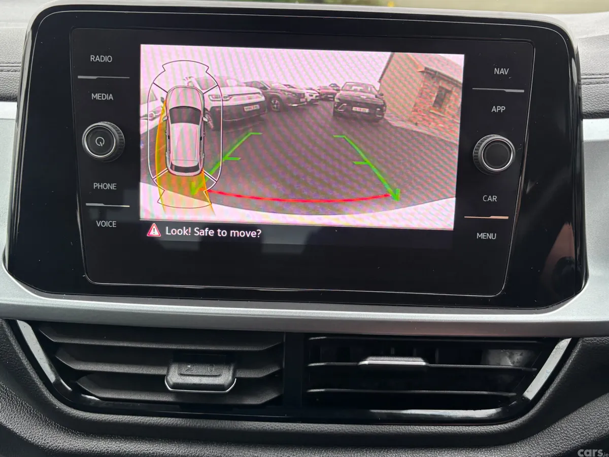 Volkswagen T-Roc SUV, Diesel, 2022, White