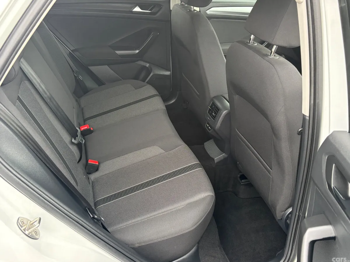 Volkswagen T-Roc SUV, Diesel, 2022, White