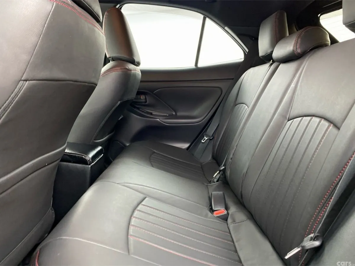 Toyota Yaris Cross SUV, Petrol Hybrid, 2023, Black