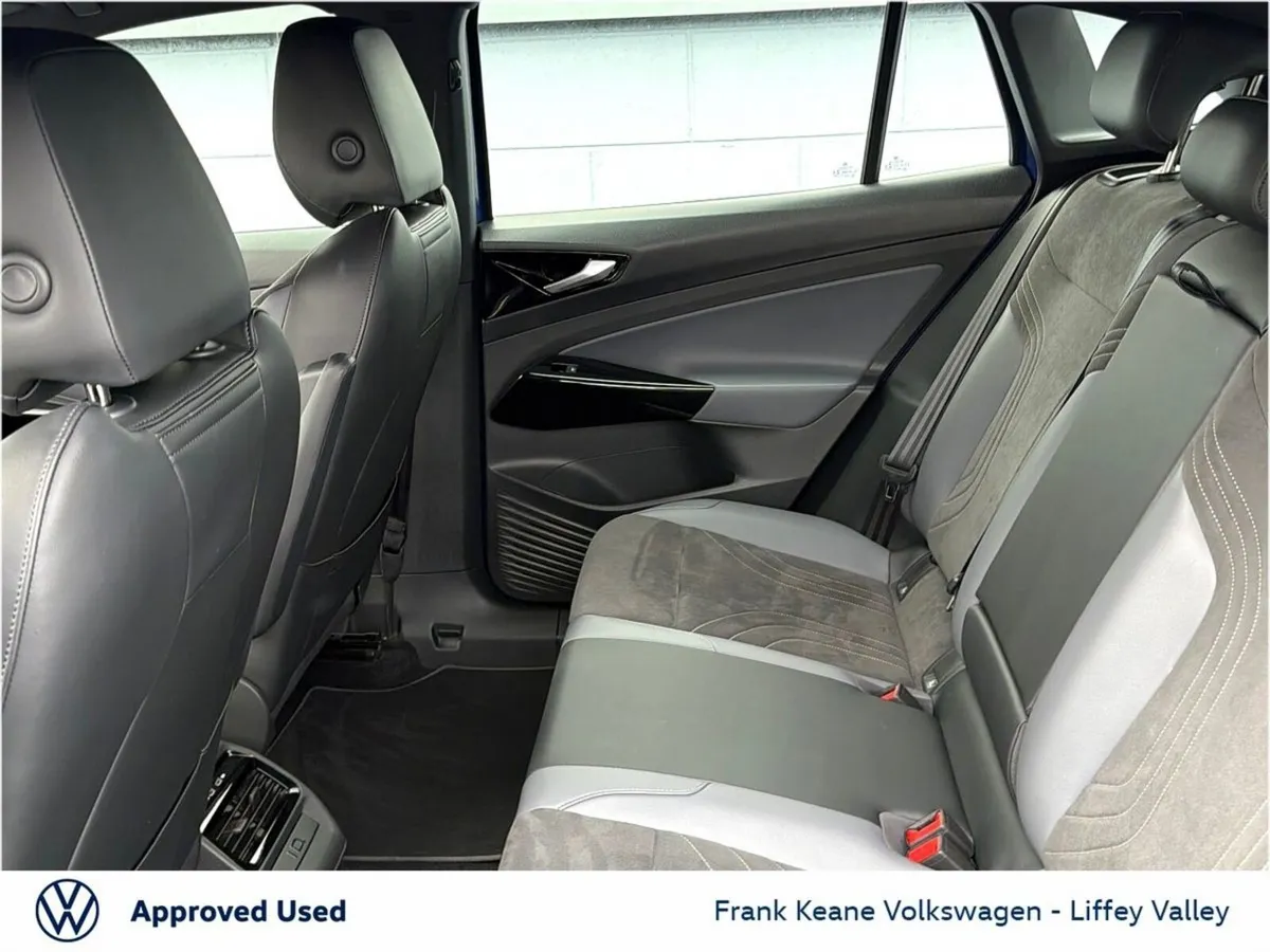 Volkswagen ID.4 SUV, Electric, 2023, Blue