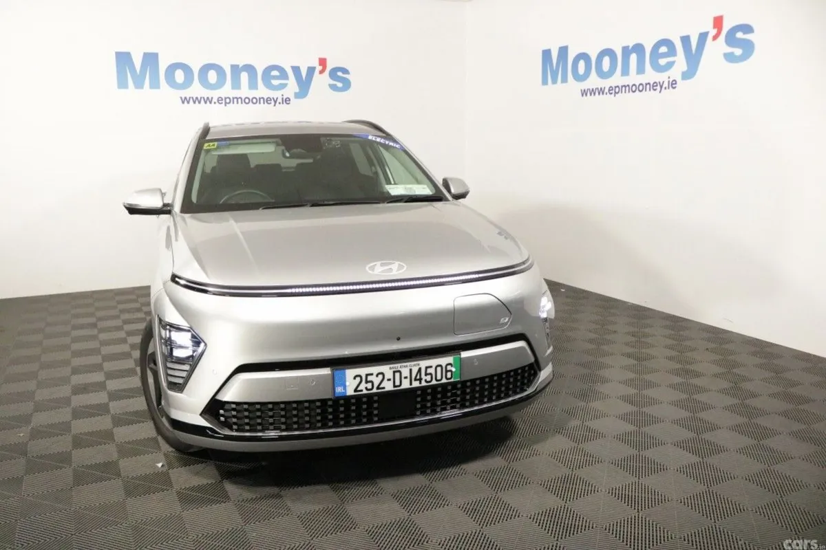 Hyundai KONA MPV, Electric, 2025, Grey