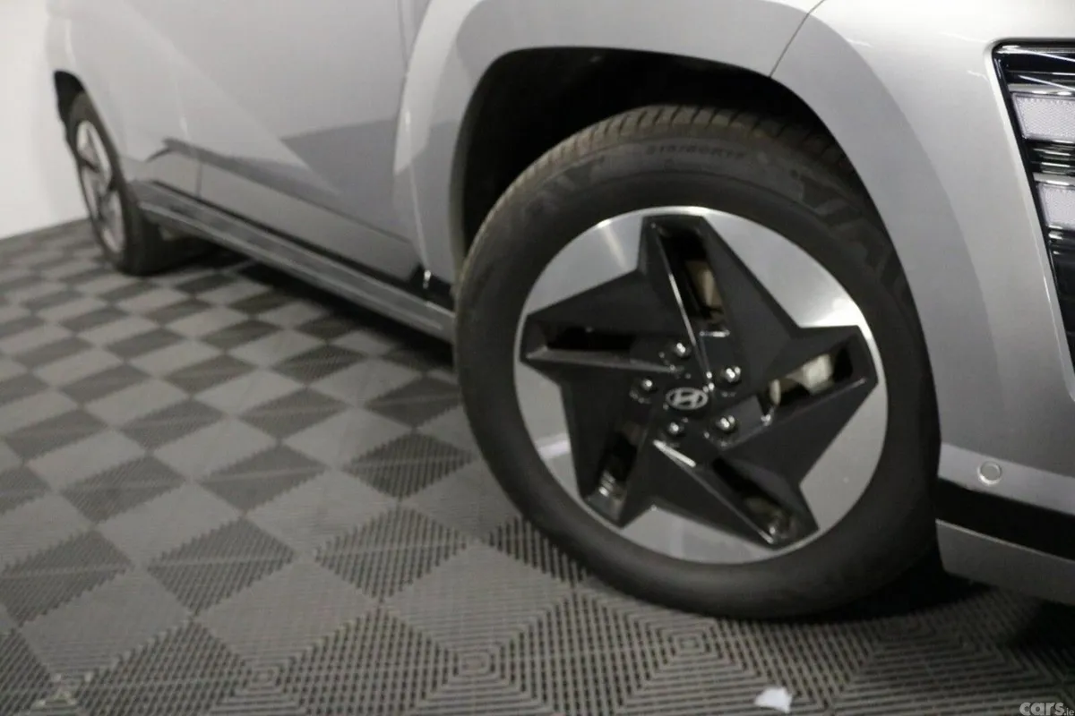 Hyundai KONA MPV, Electric, 2025, Grey