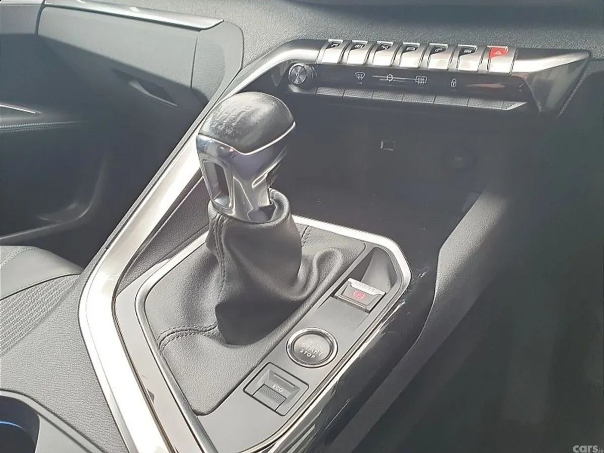 Peugeot 3008 SUV, Diesel, 2021, Red