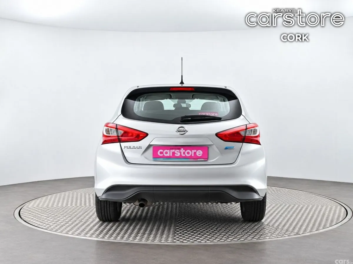 Nissan Pulsar Hatchback, Diesel, 2017, Grey