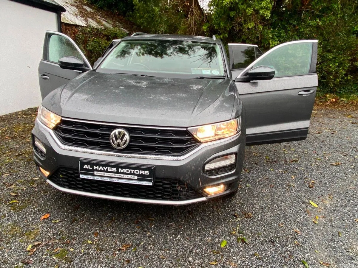 Volkswagen T-Roc SUV, Diesel, 2019, Grey