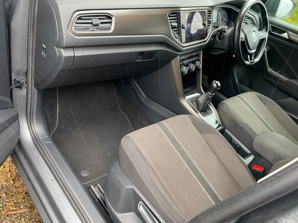 Volkswagen T-Roc SUV, Diesel, 2019, Grey