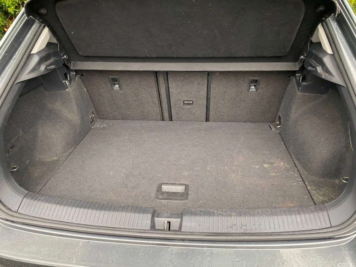 Volkswagen T-Roc SUV, Diesel, 2019, Grey