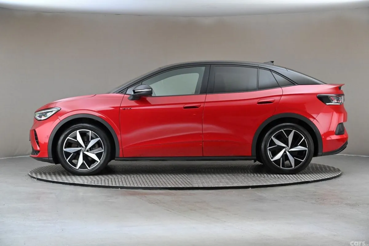 Volkswagen ID.5 MPV, Electric, 2023, Red