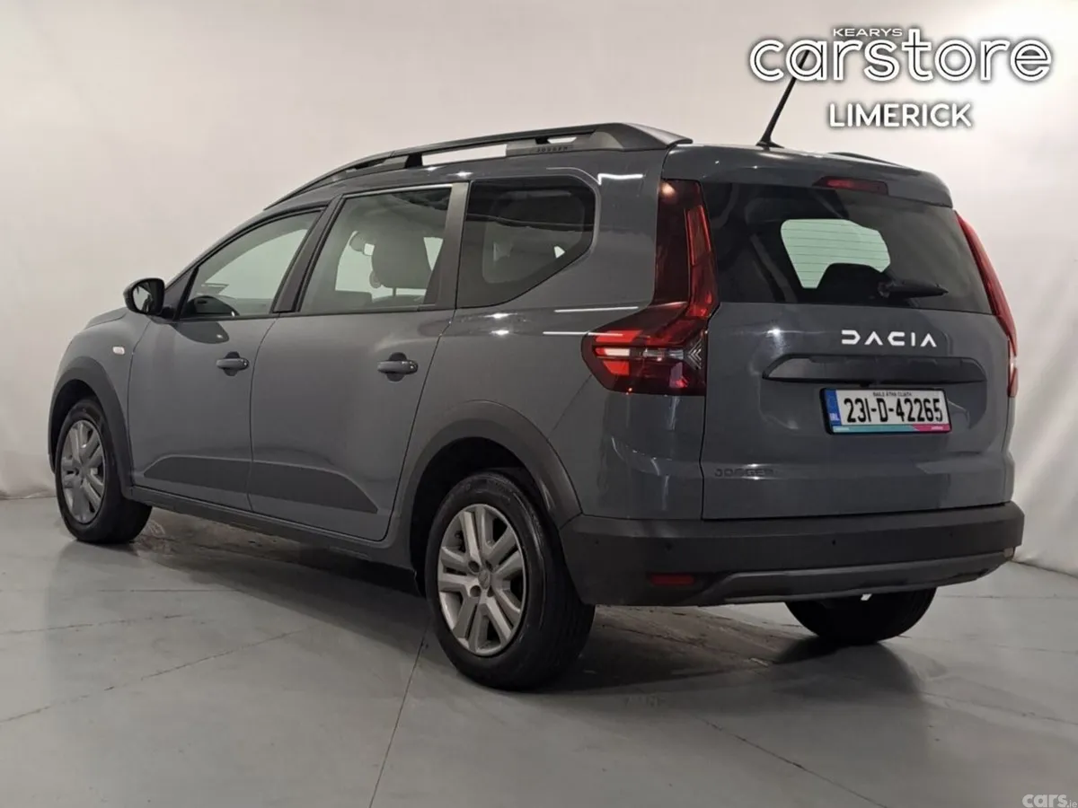 Dacia Jogger MPV, Petrol, 2023, Grey