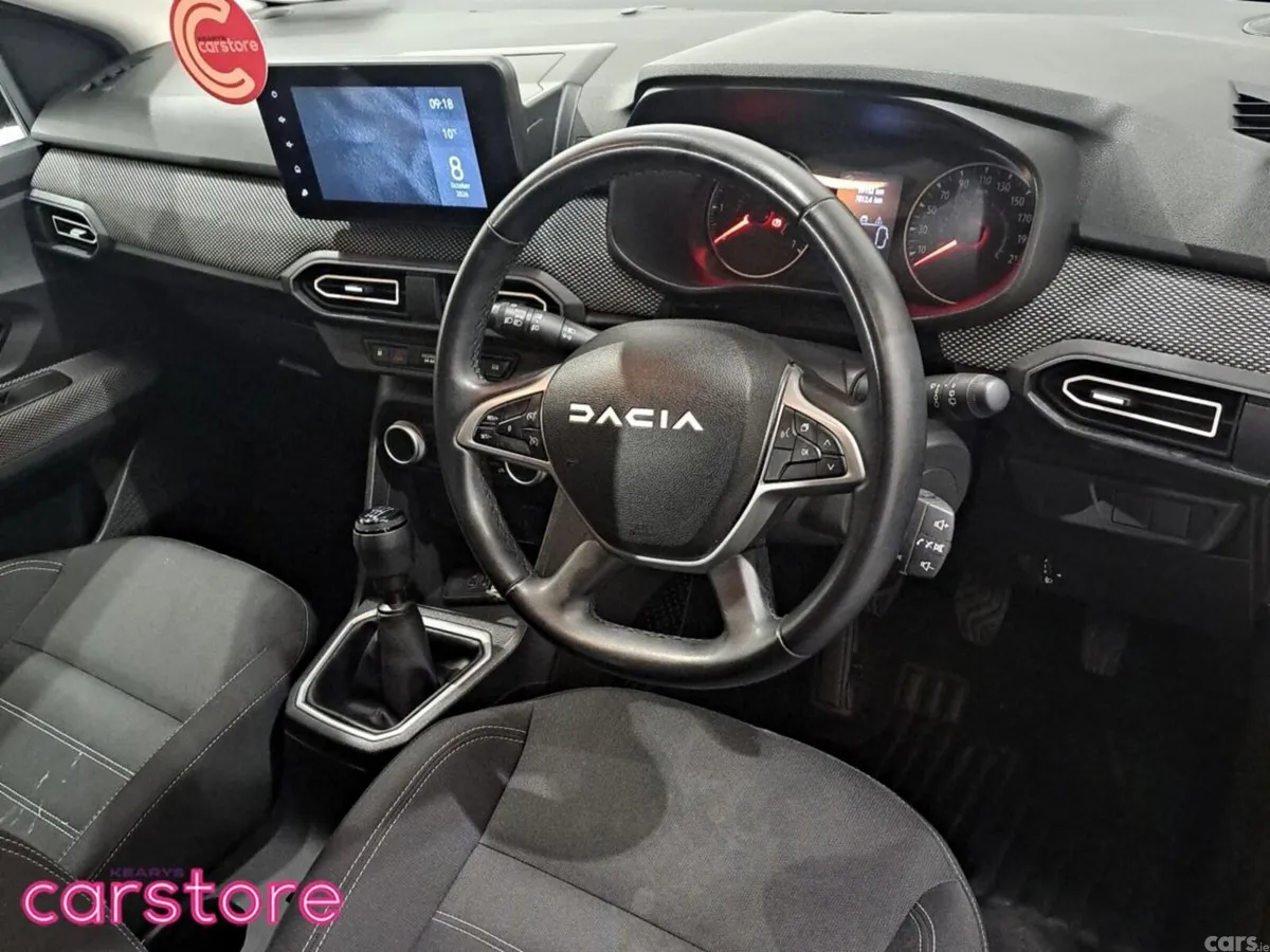 Dacia Jogger MPV, Petrol, 2023, Grey
