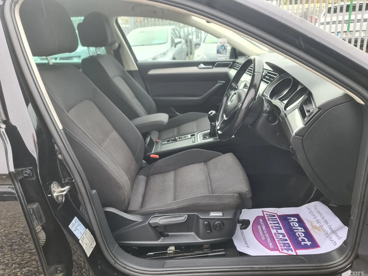 Volkswagen Passat Estate, Diesel, 2019, Black
