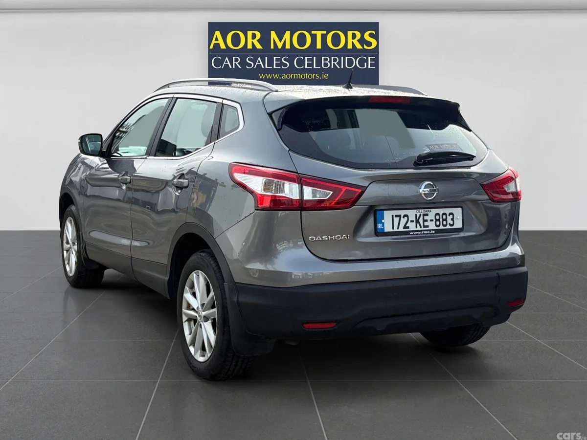 Nissan Qashqai SUV, Diesel, 2017, Grey