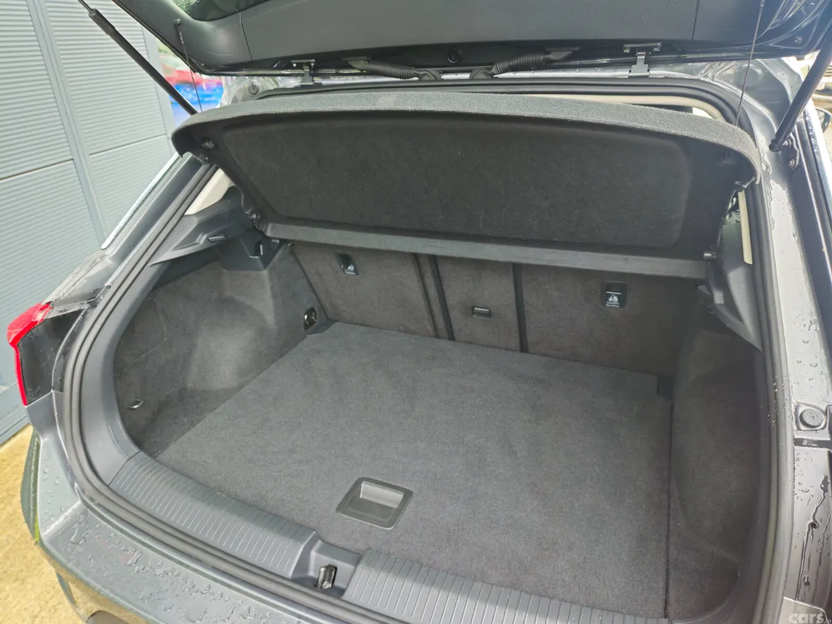 Volkswagen T-Roc SUV, Diesel, 2019, Grey