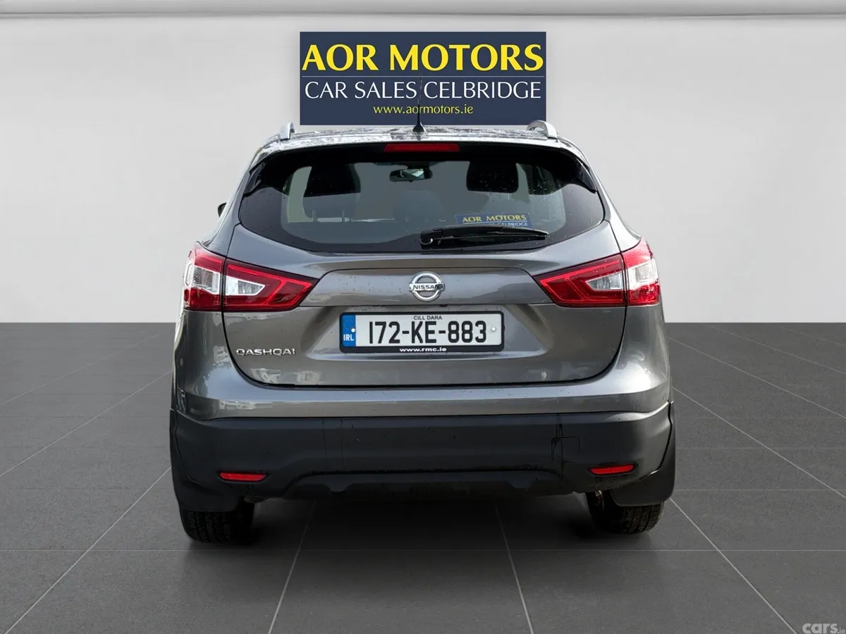 Nissan Qashqai SUV, Diesel, 2017, Grey