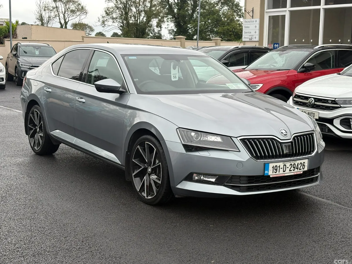 Skoda Superb Saloon, Diesel, 2019, Grey