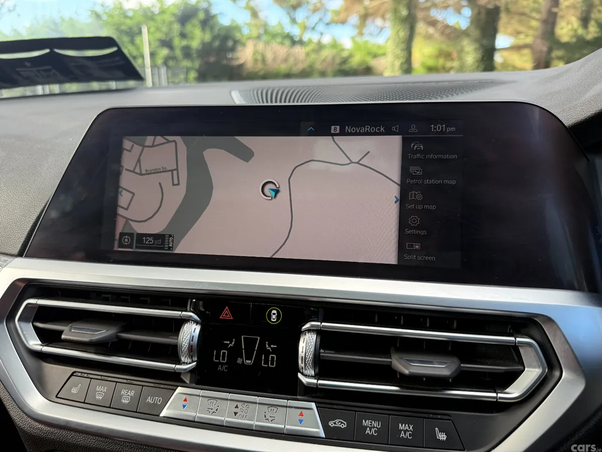 BMW 3-Series Estate, Petrol Plug-in Hybrid, 2022, Blue