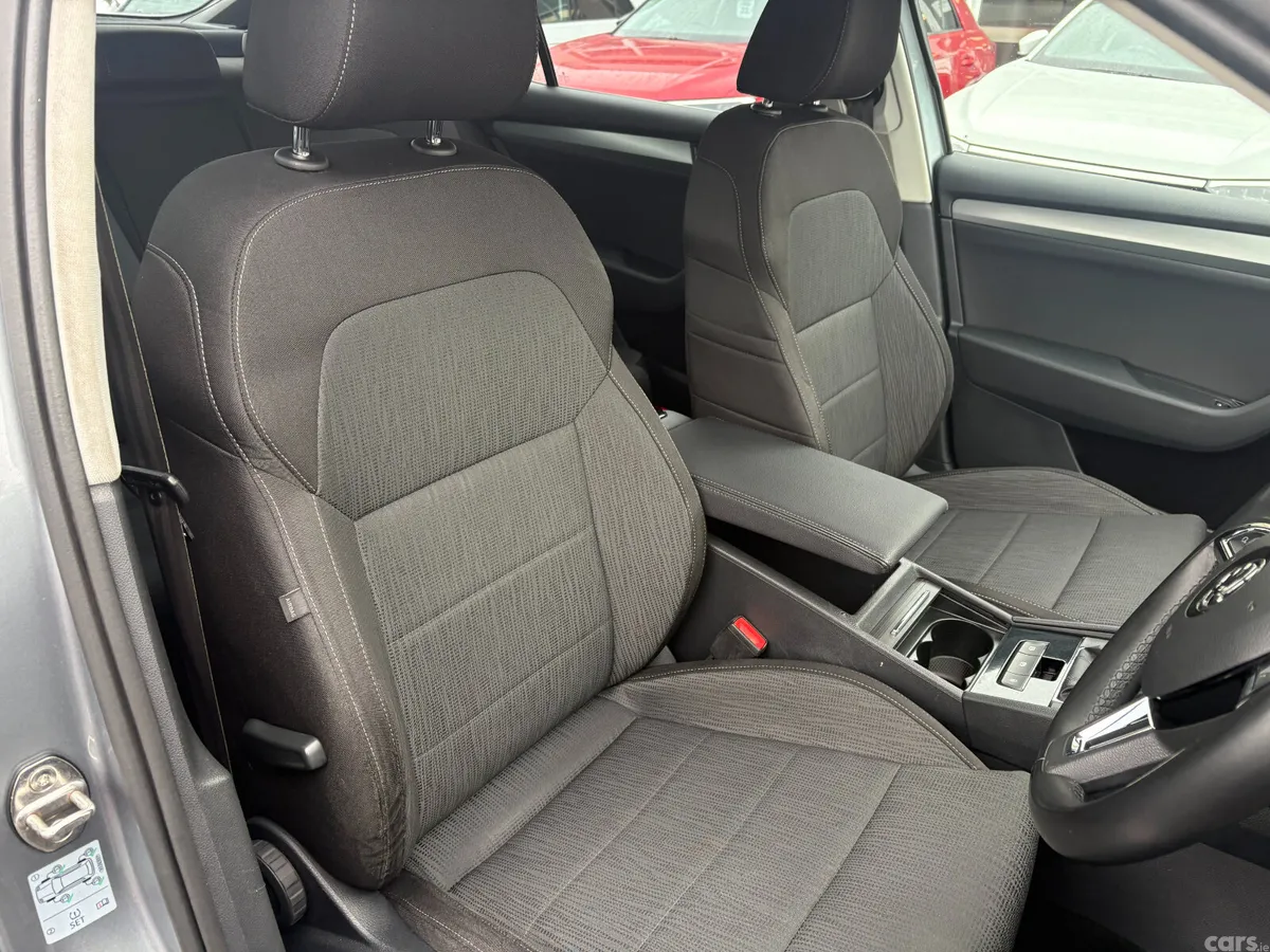 Skoda Superb Saloon, Diesel, 2019, Grey
