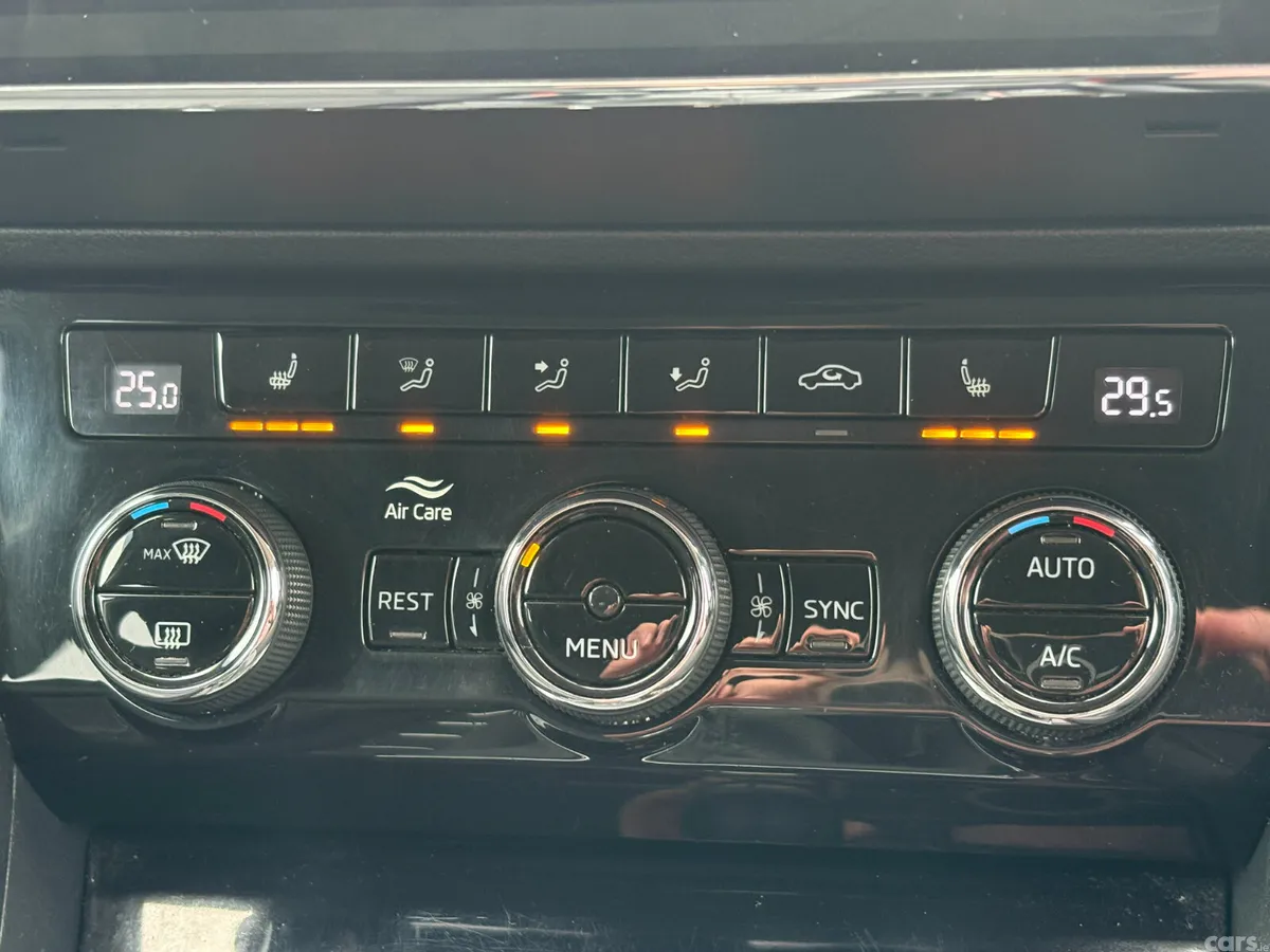 Skoda Superb Saloon, Diesel, 2019, Grey