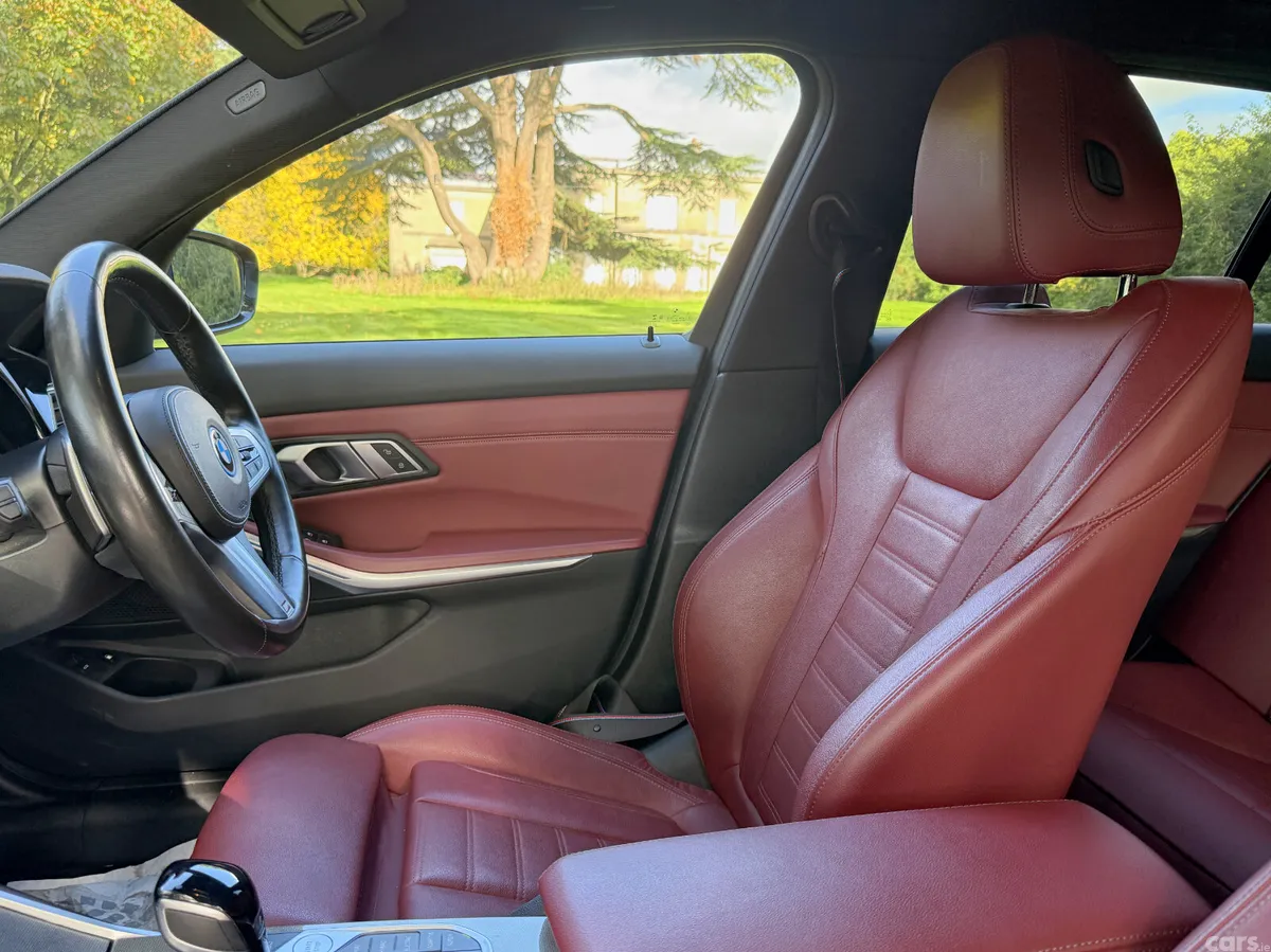 BMW 3-Series Estate, Petrol Plug-in Hybrid, 2022, Blue