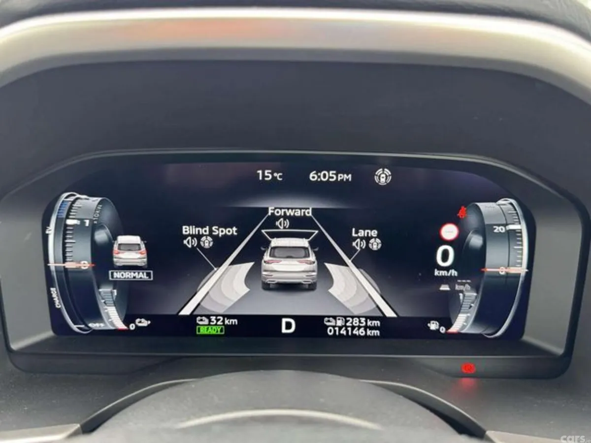 Mitsubishi Outlander SUV, Petrol Plug-in Hybrid, 2022, White