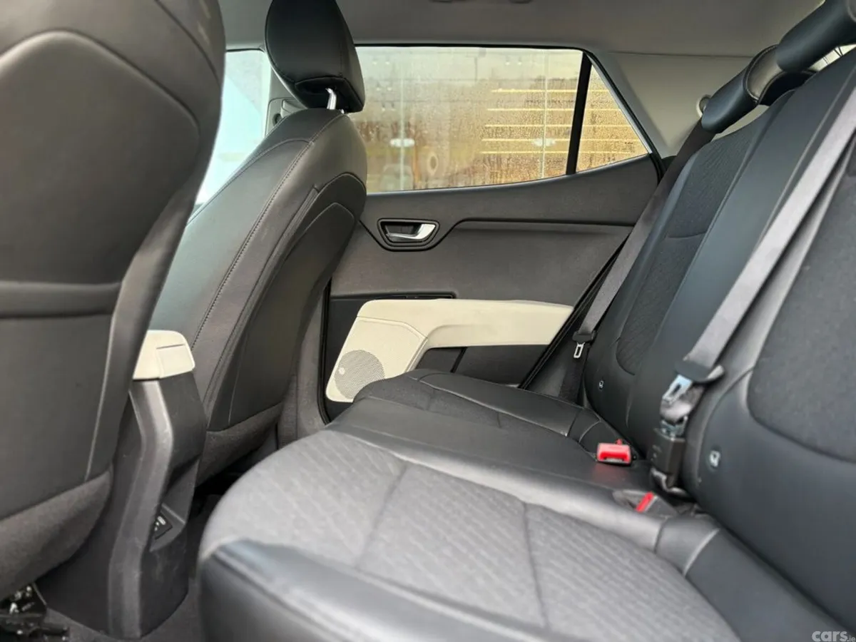 Kia Stonic Hatchback, Petrol Hybrid, 2026, White