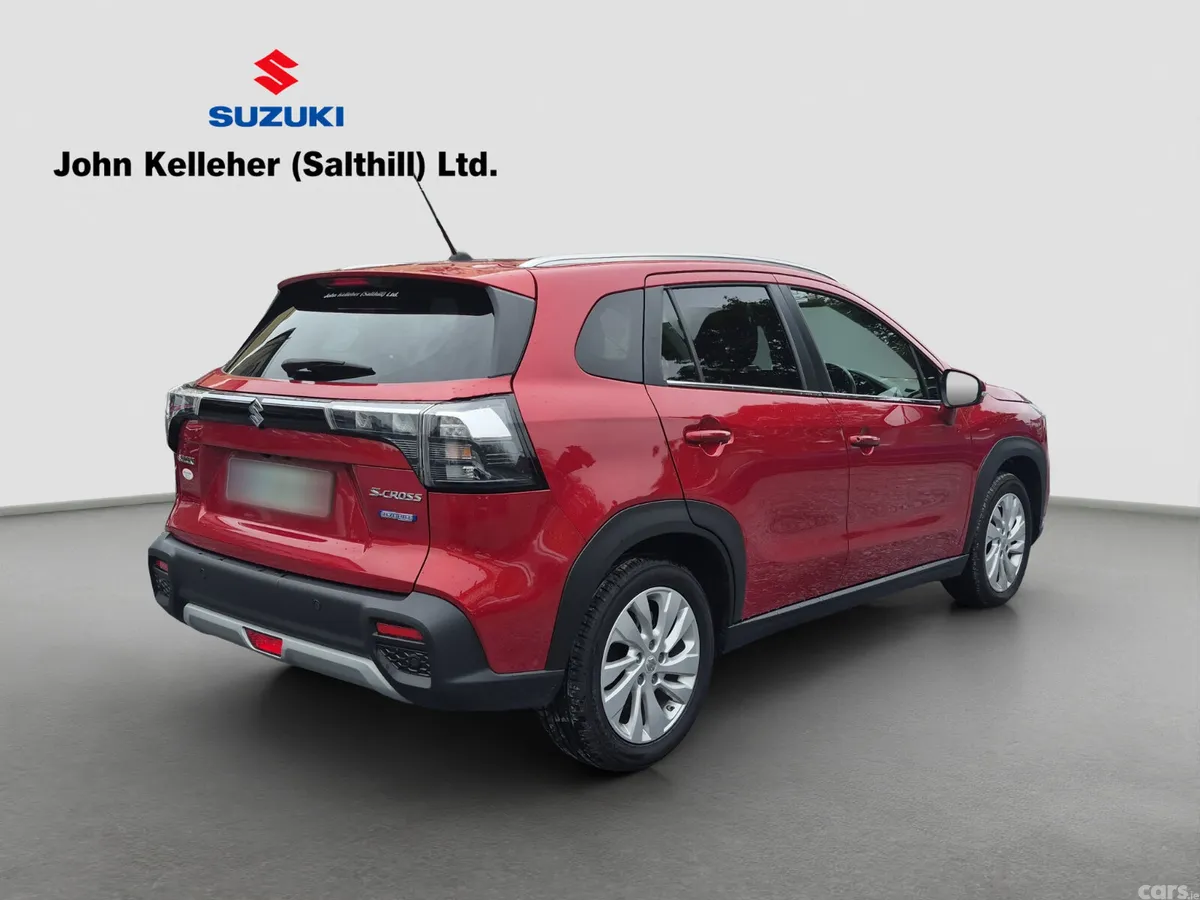 Suzuki SX4 S-Cross Hatchback, Petrol, 2023, Red