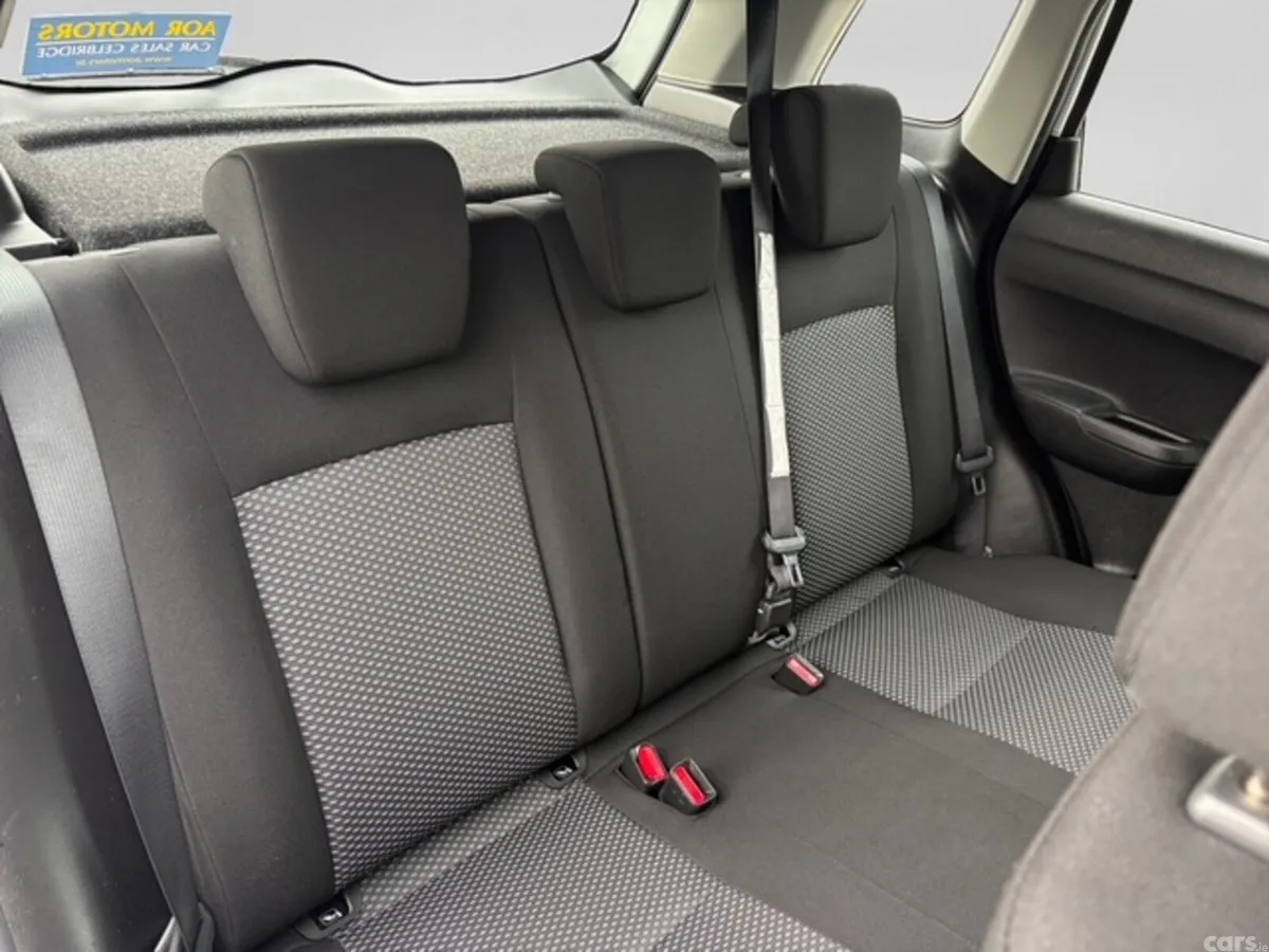Suzuki Vitara SUV, Petrol Hybrid, 2023, White