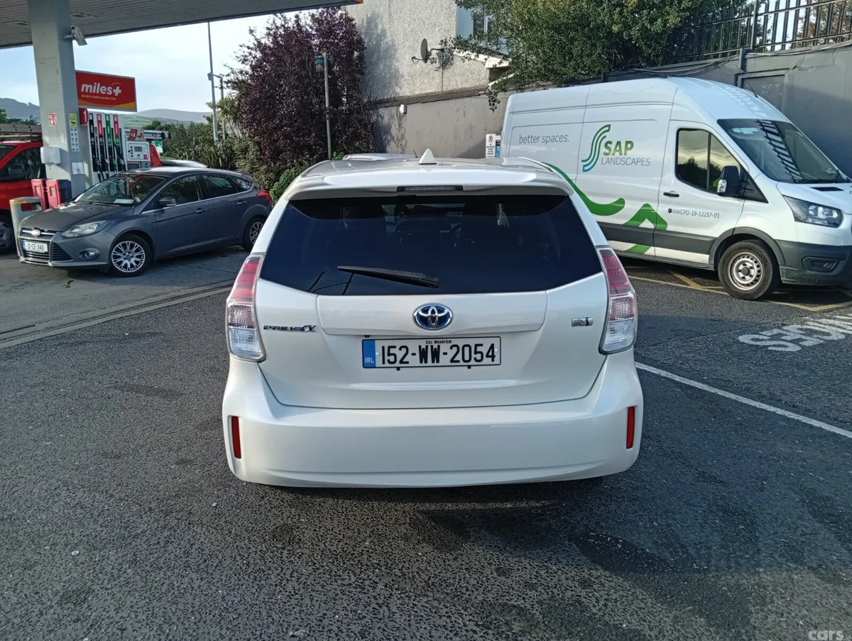 Toyota Prius Estate, Petrol Hybrid, 2015, White