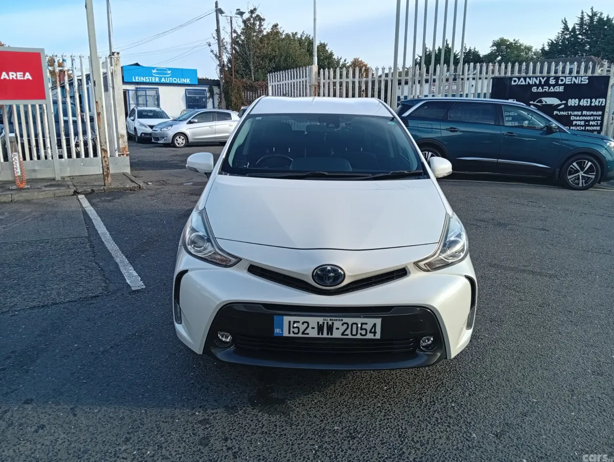 Toyota Prius Estate, Petrol Hybrid, 2015, White