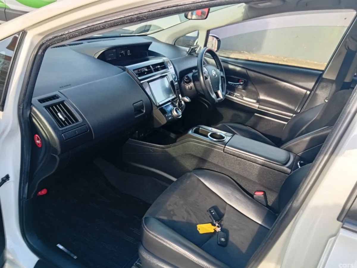 Toyota Prius Estate, Petrol Hybrid, 2015, White