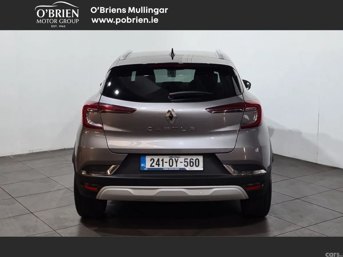Renault Captur Hatchback, Petrol, 2024, Grey
