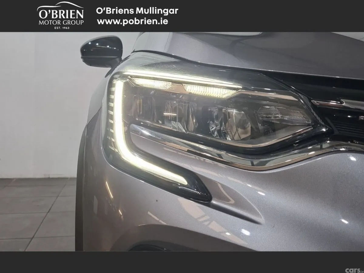 Renault Captur Hatchback, Petrol, 2024, Grey